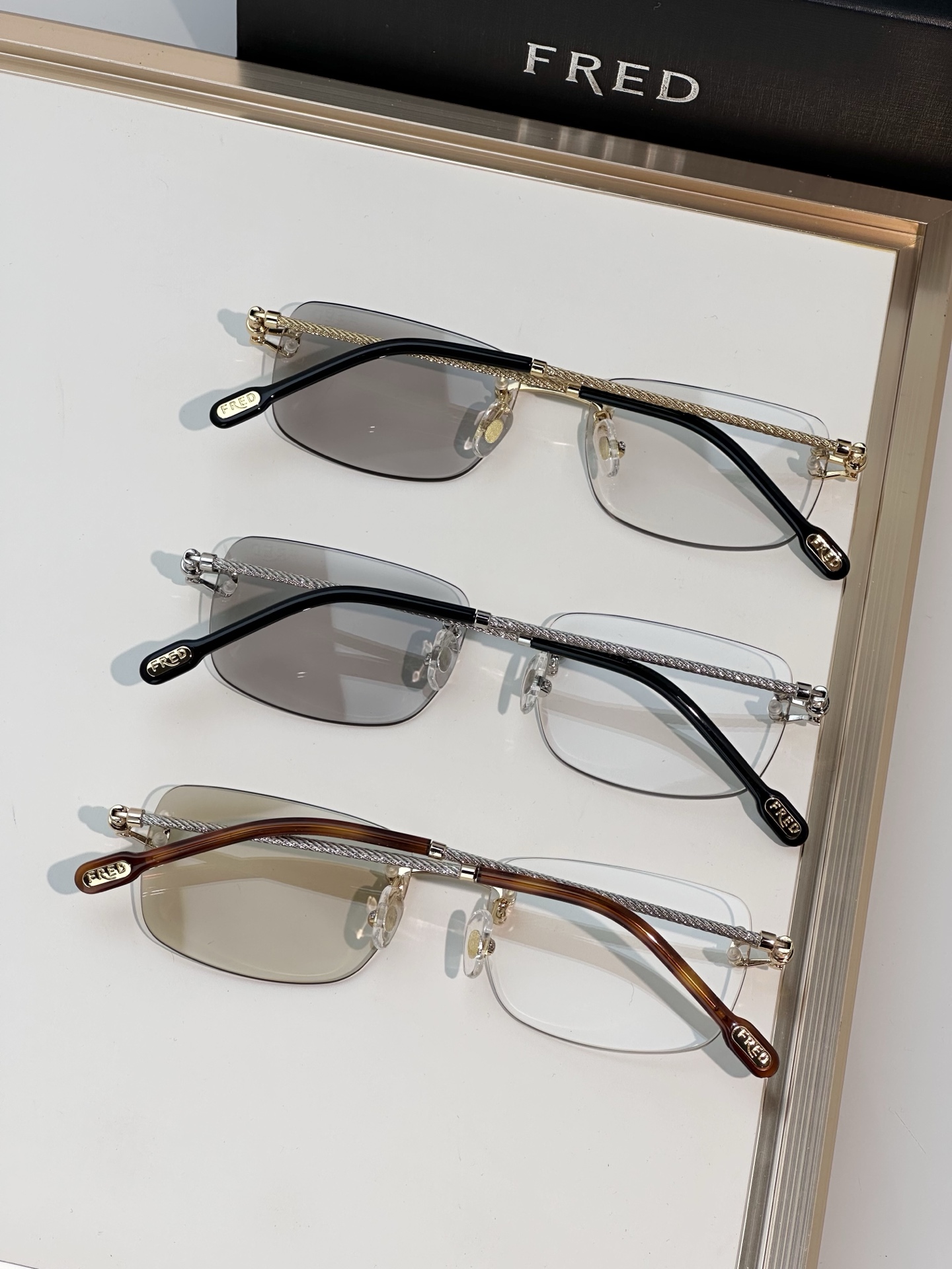 Designer Sunglasses FG50002U