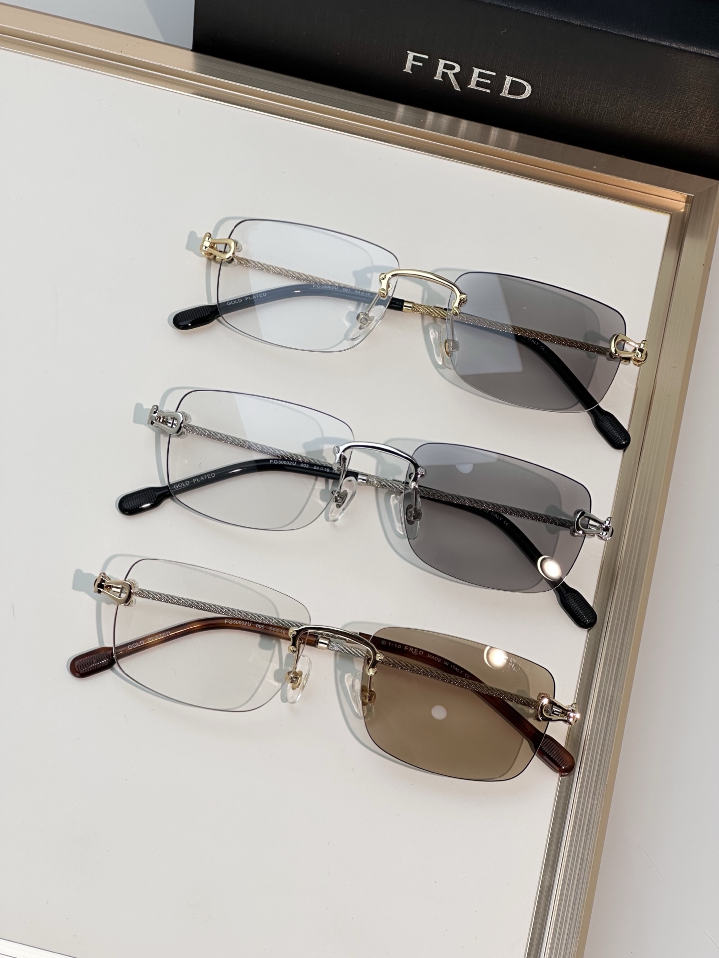 Designer Sunglasses FG50002U