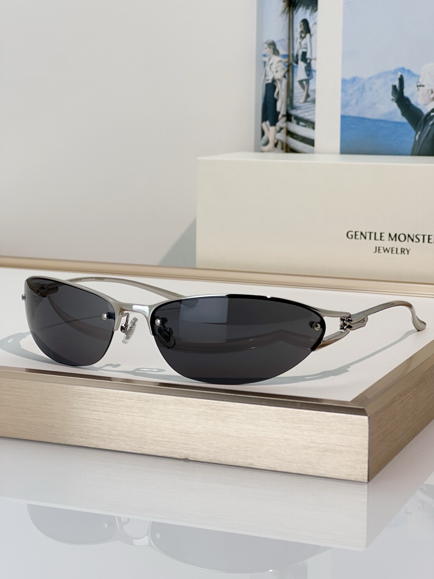 Designer Sunglasses FUTURA