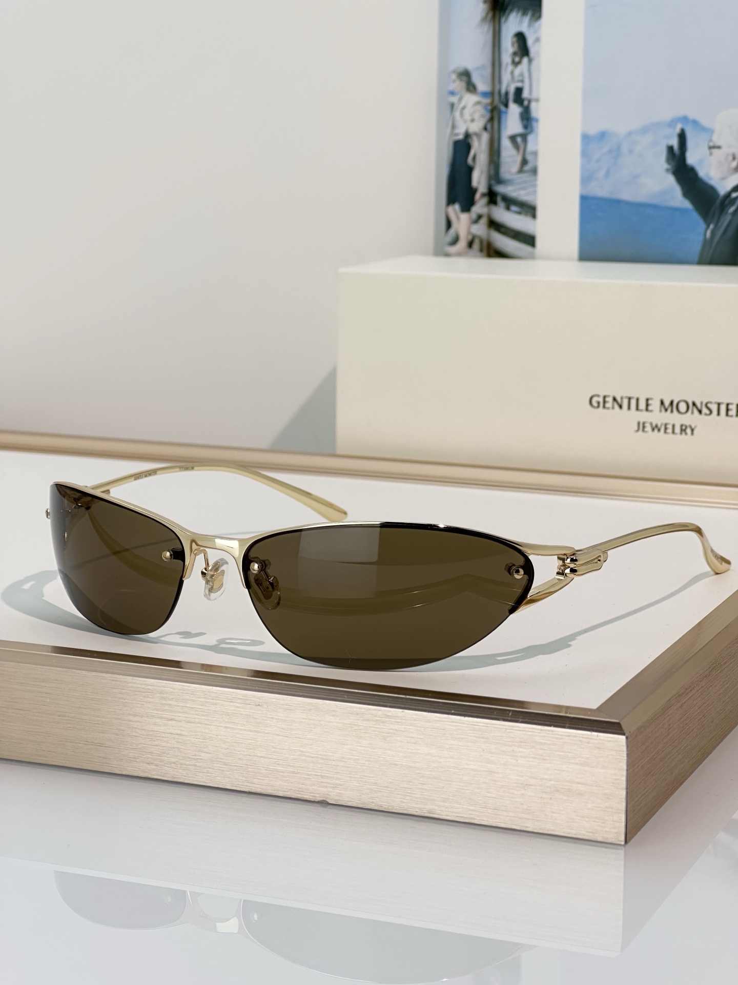 Designer Sunglasses FUTURA