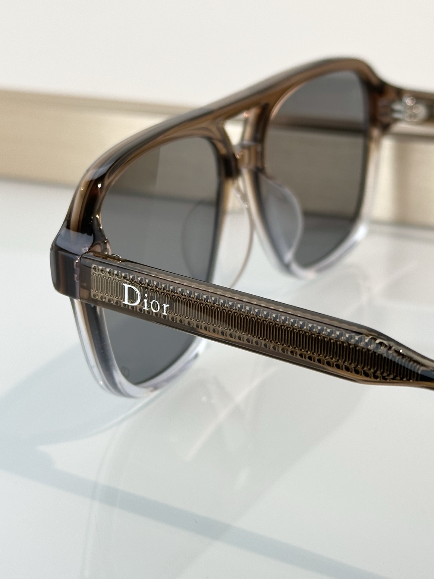 Designer Sunglasses Ribbon