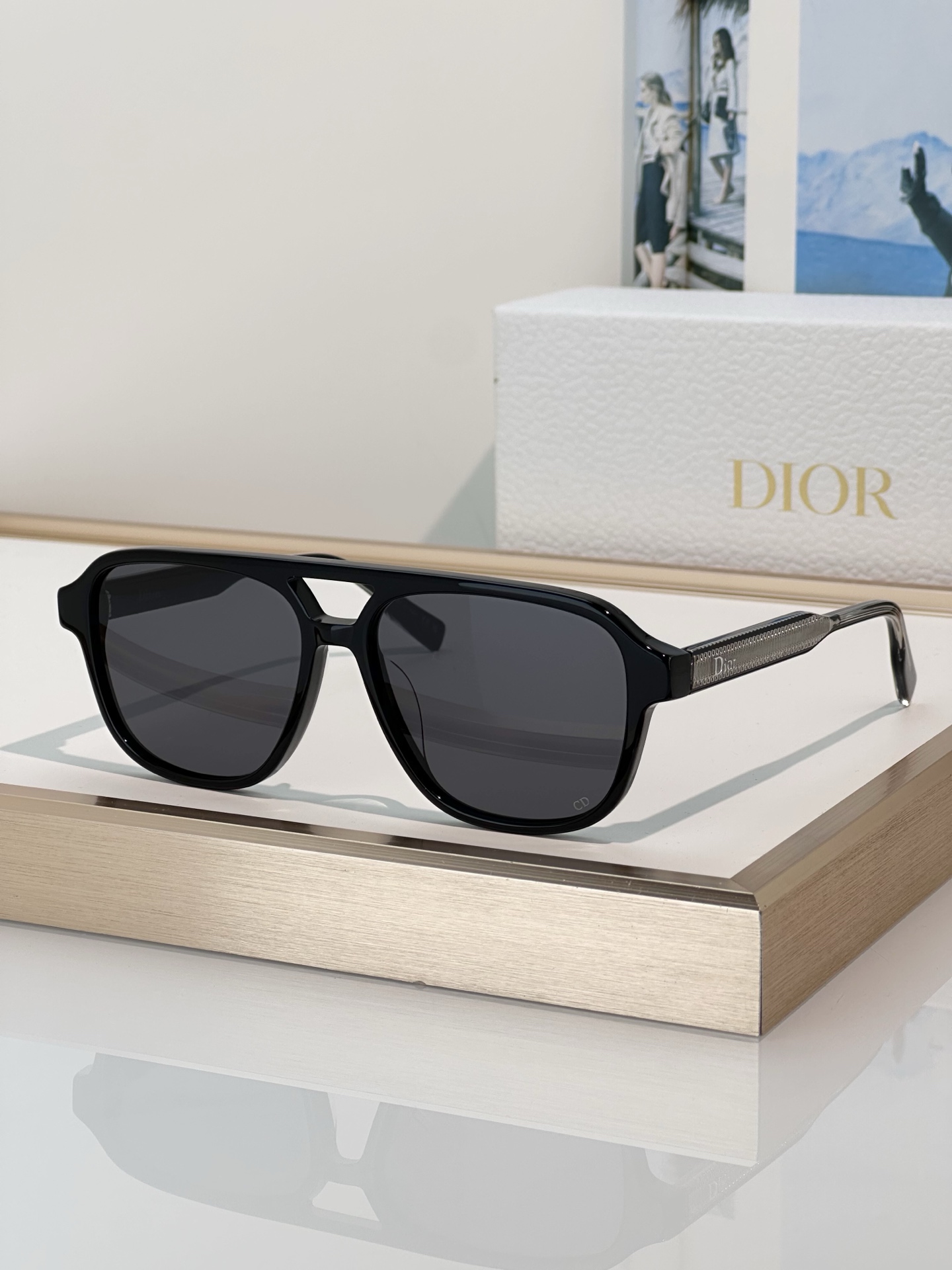 Designer Sunglasses Ribbon