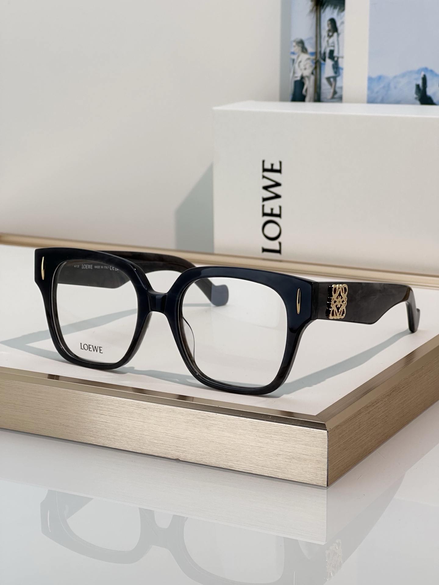 Designer Sunglasses LW50069I