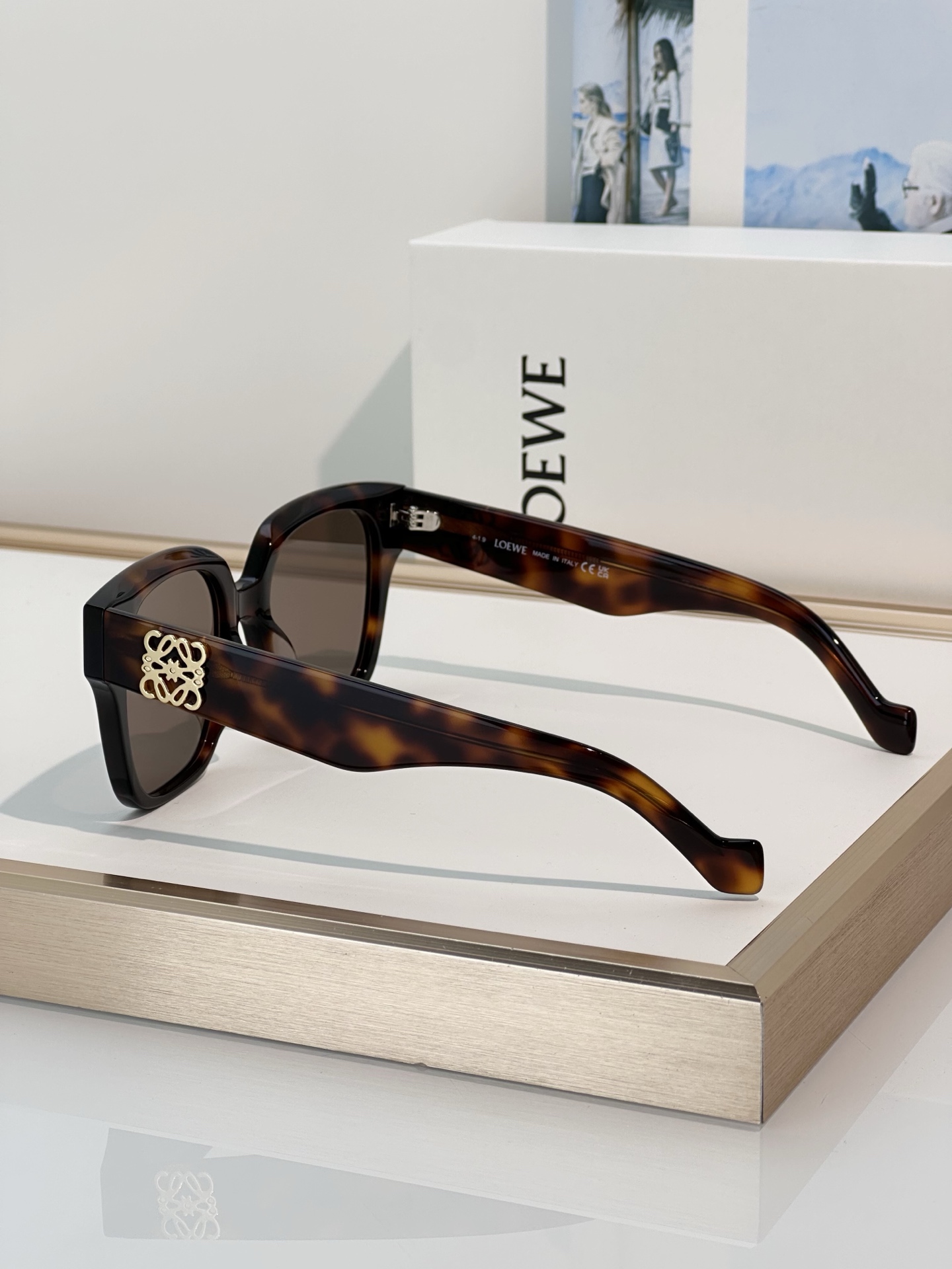 Designer Sunglasses LW50069I