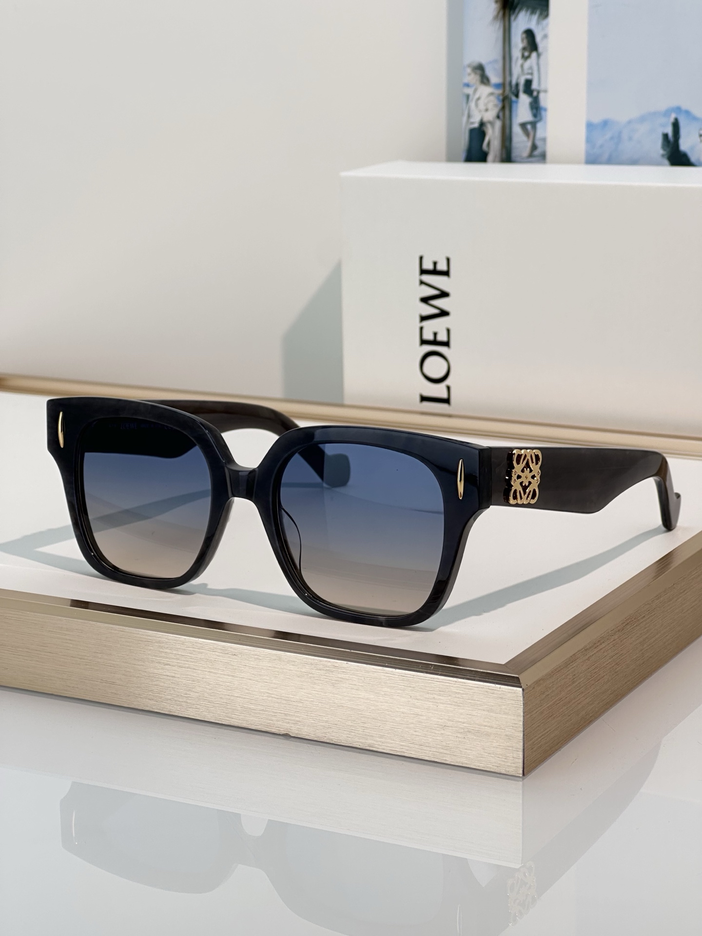 Designer Sunglasses LW50069I