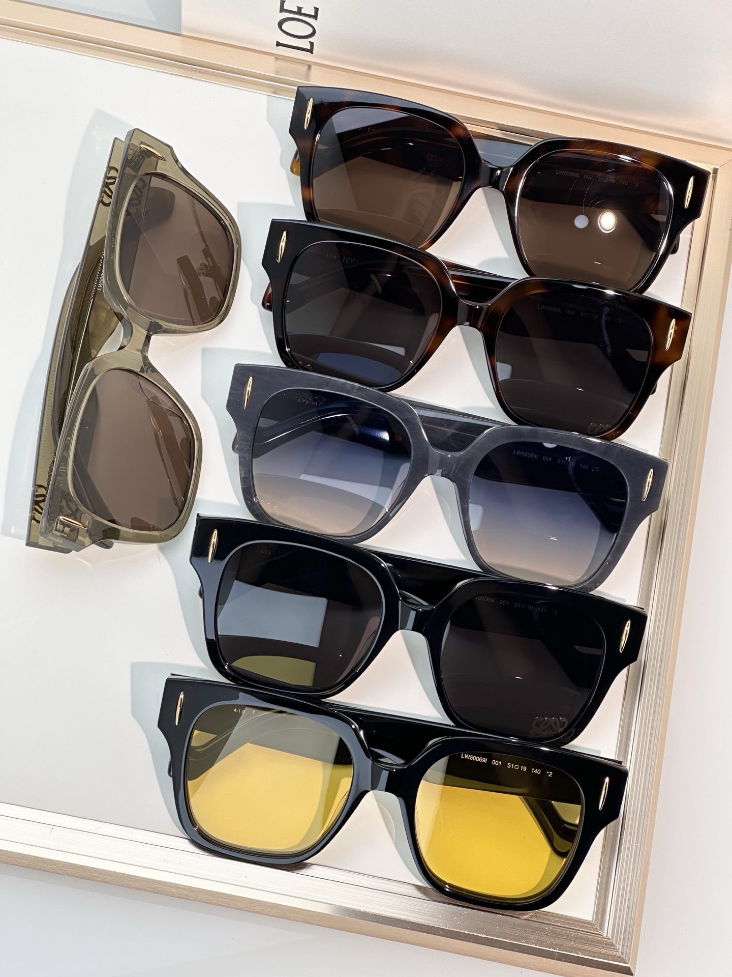 Designer Sunglasses LW50069I