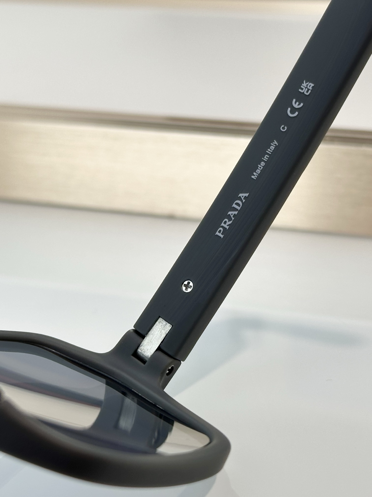 Designer Sunglasses SPS