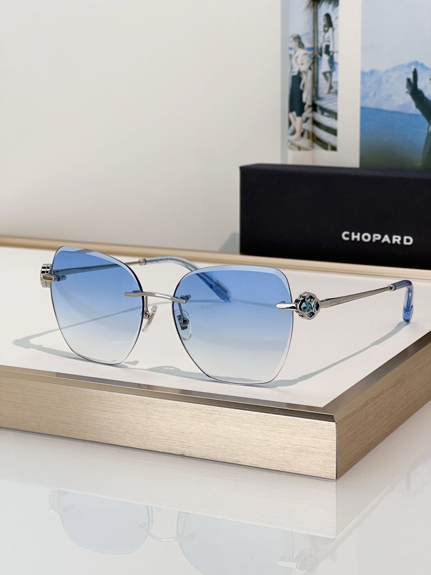 Designer Sunglasses SCHF87S