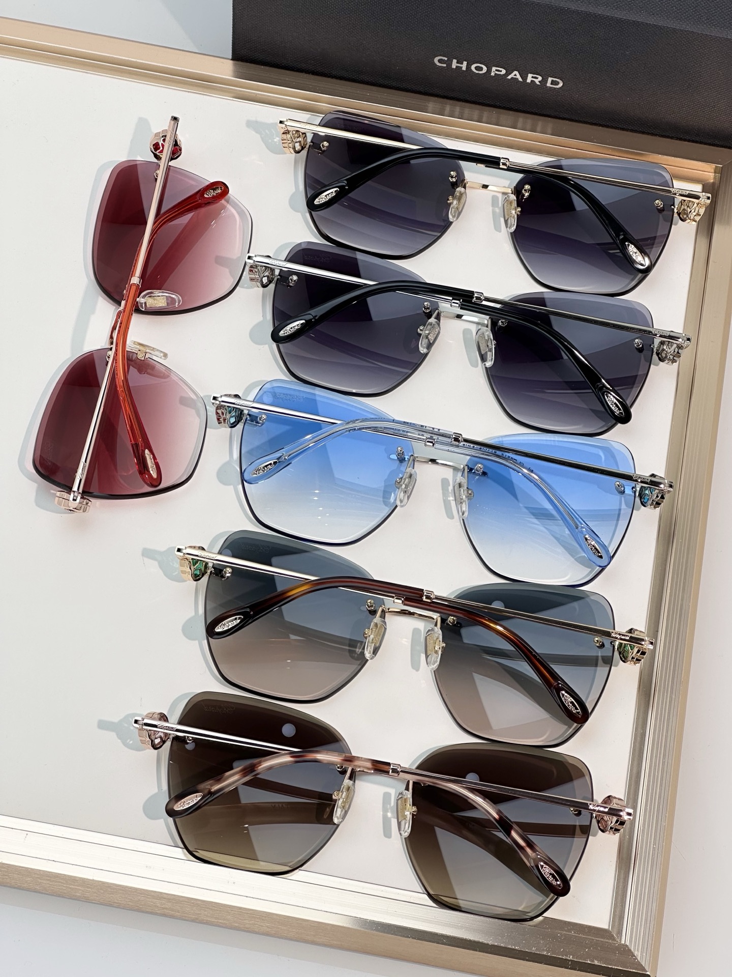 Designer Sunglasses SCHF87S