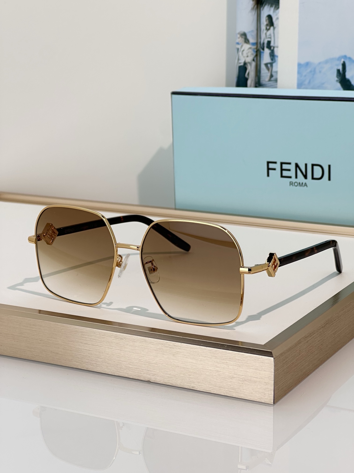 Designer Sunglasses FE40218U