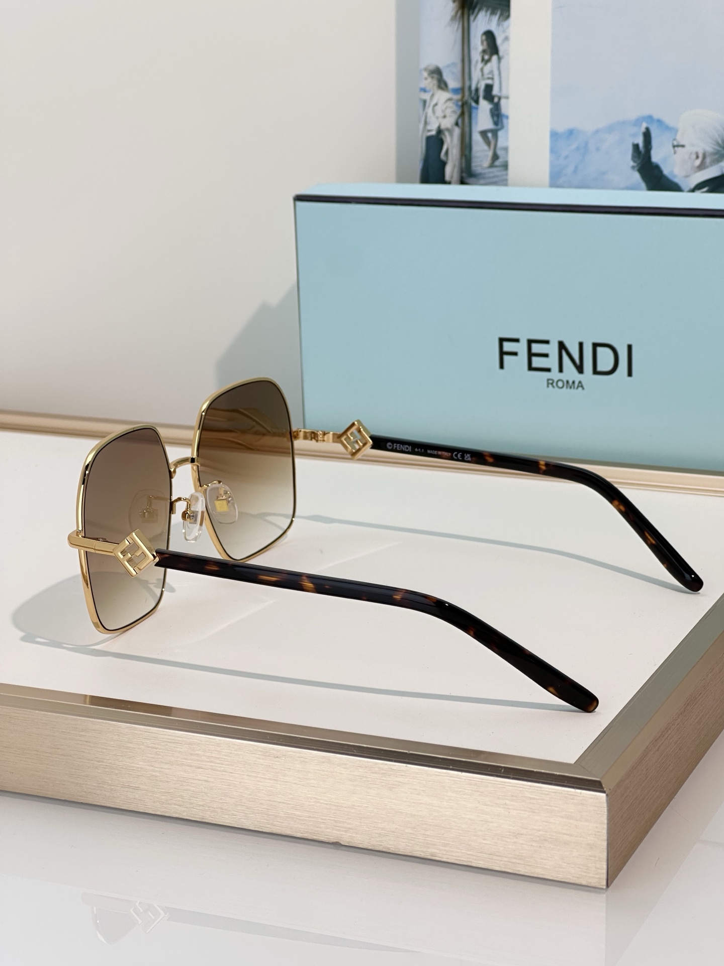 Designer Sunglasses FE40218U
