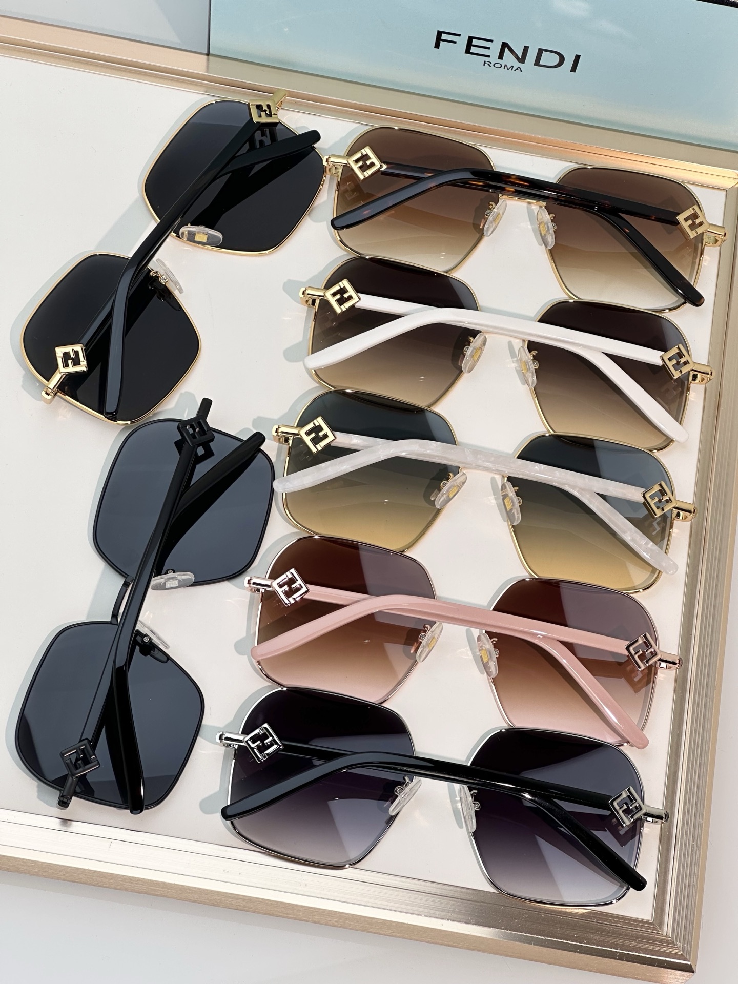 Designer Sunglasses FE40218U