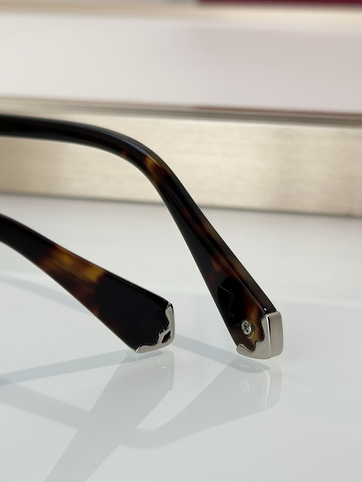 Designer Sunglasses CT0539S