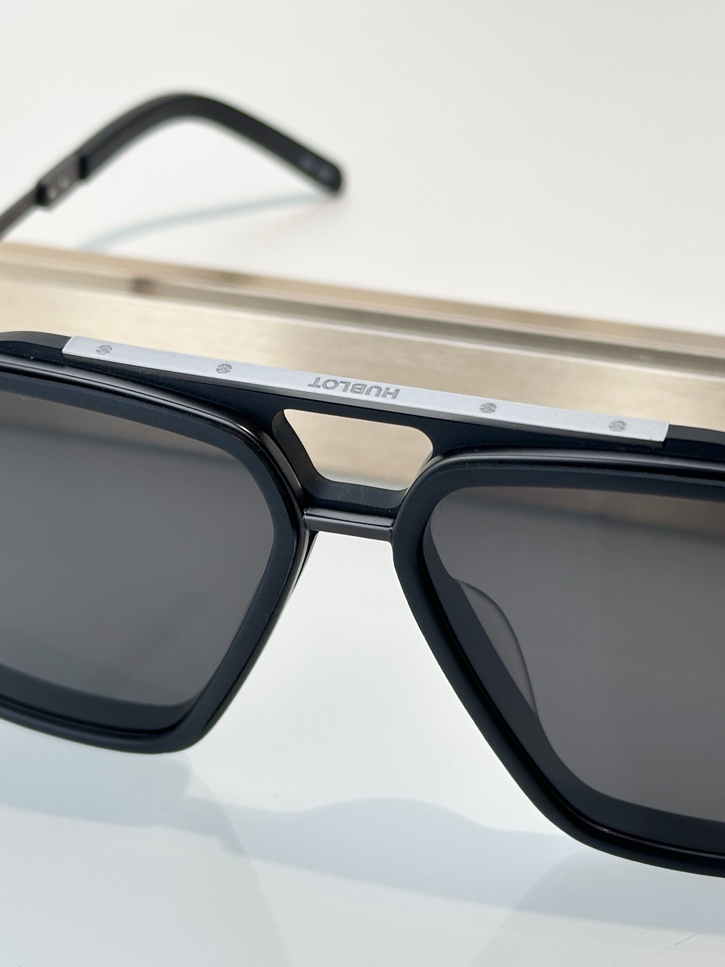 Designer Sunglasses H090