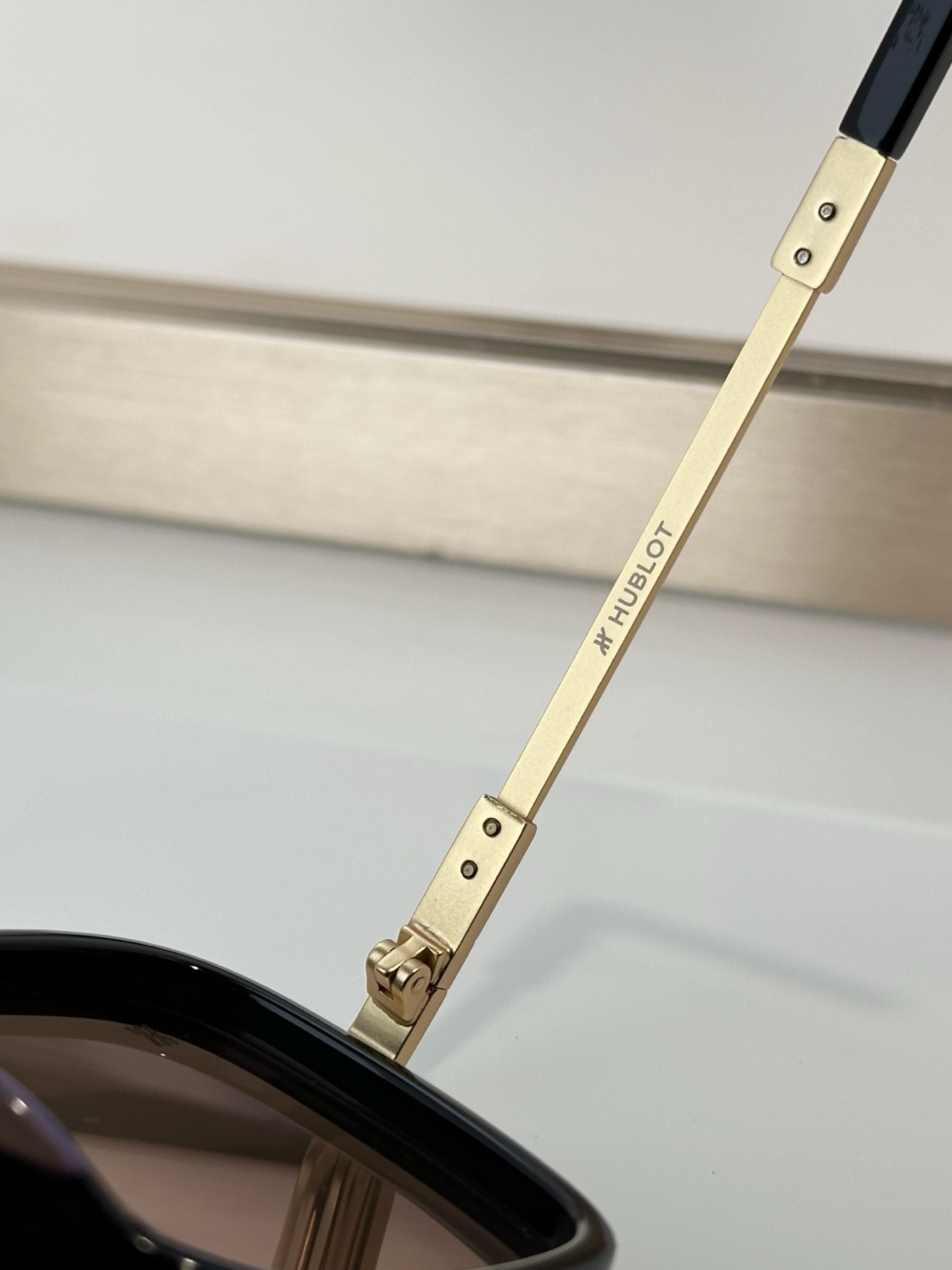 Designer Sunglasses H090