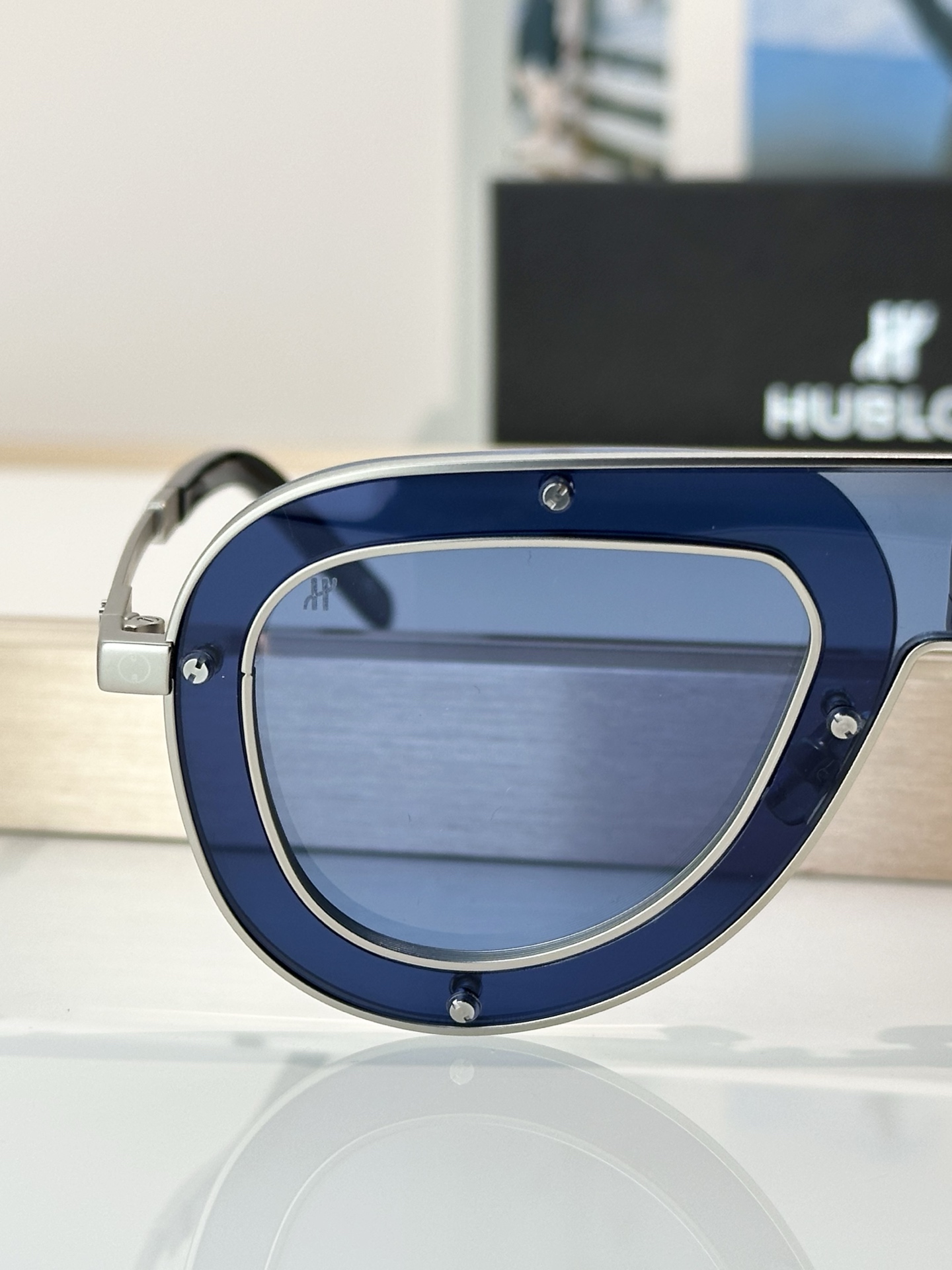 Designer Sunglasses H096
