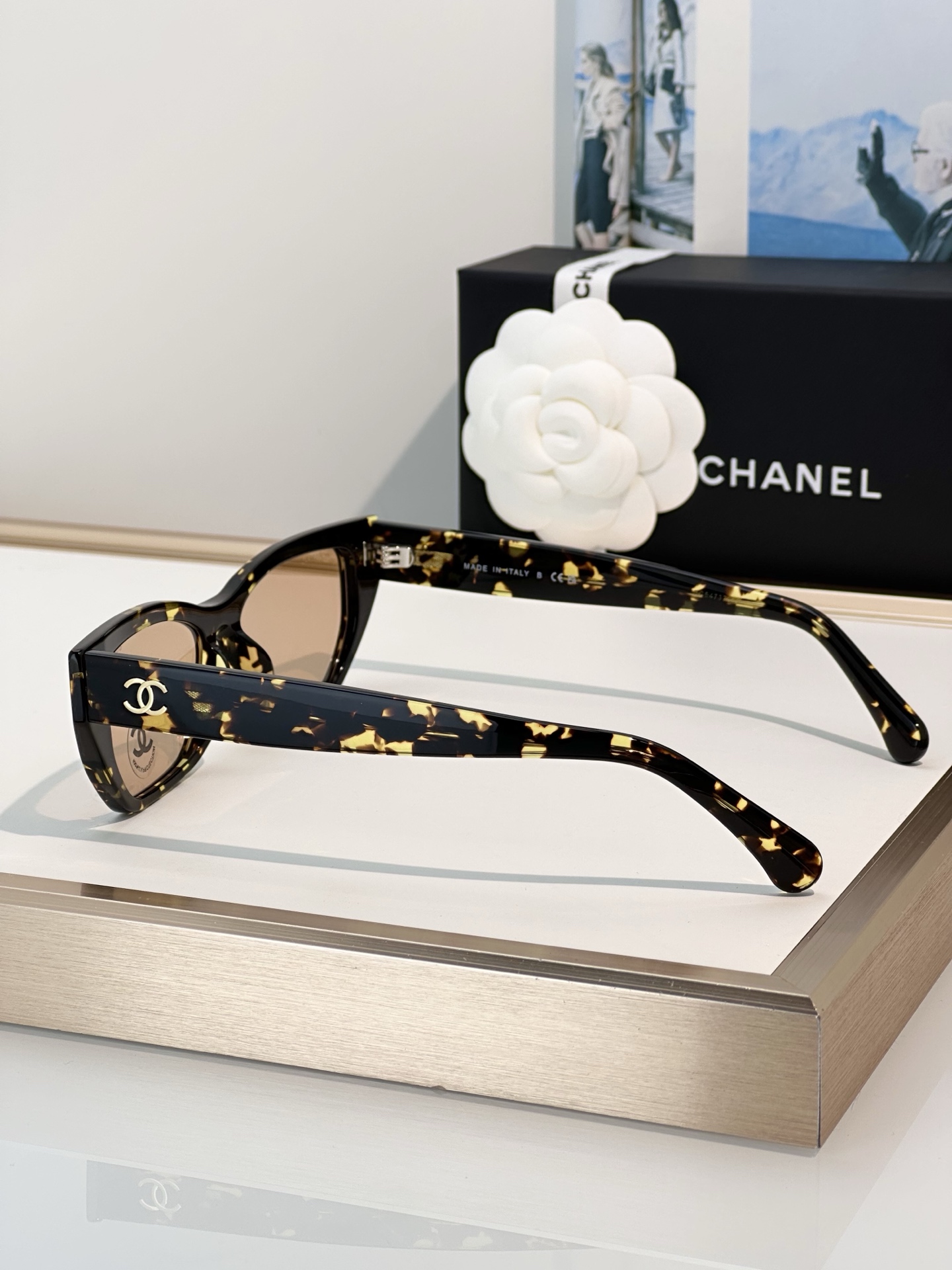 Chanel Sunglasses CH9186