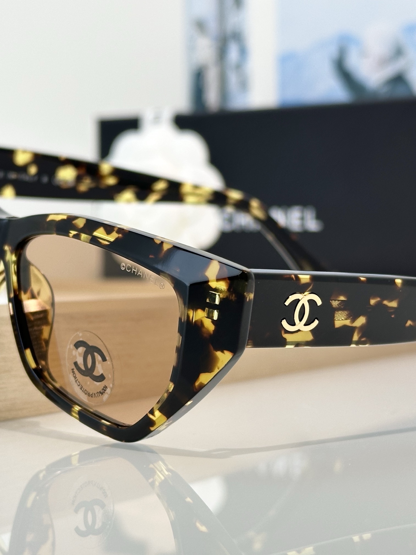 Chanel Sunglasses CH9186