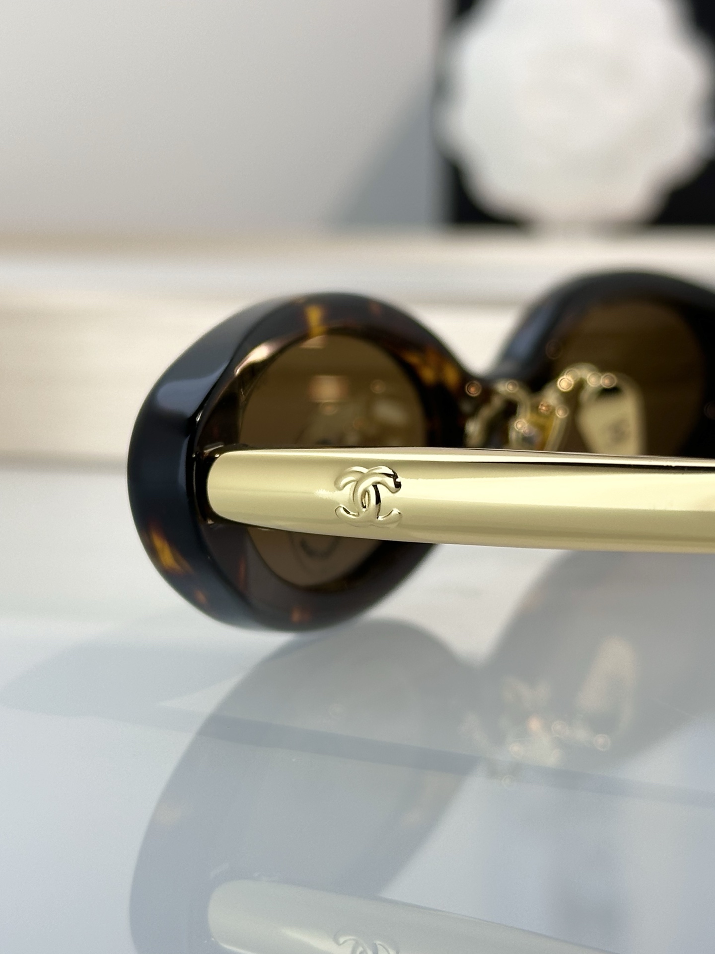 Chanel Sunglasses CH9209