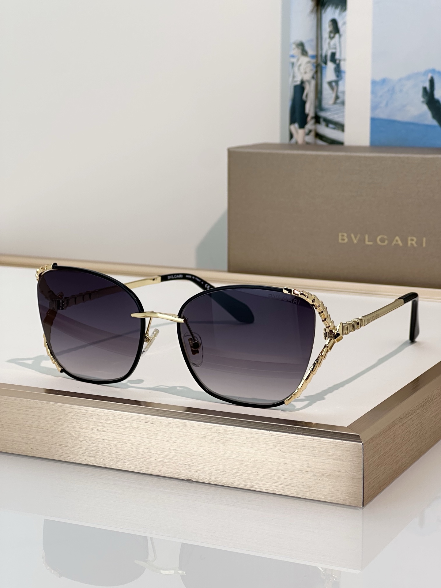 Bvlgari Sunglasses BV40081U