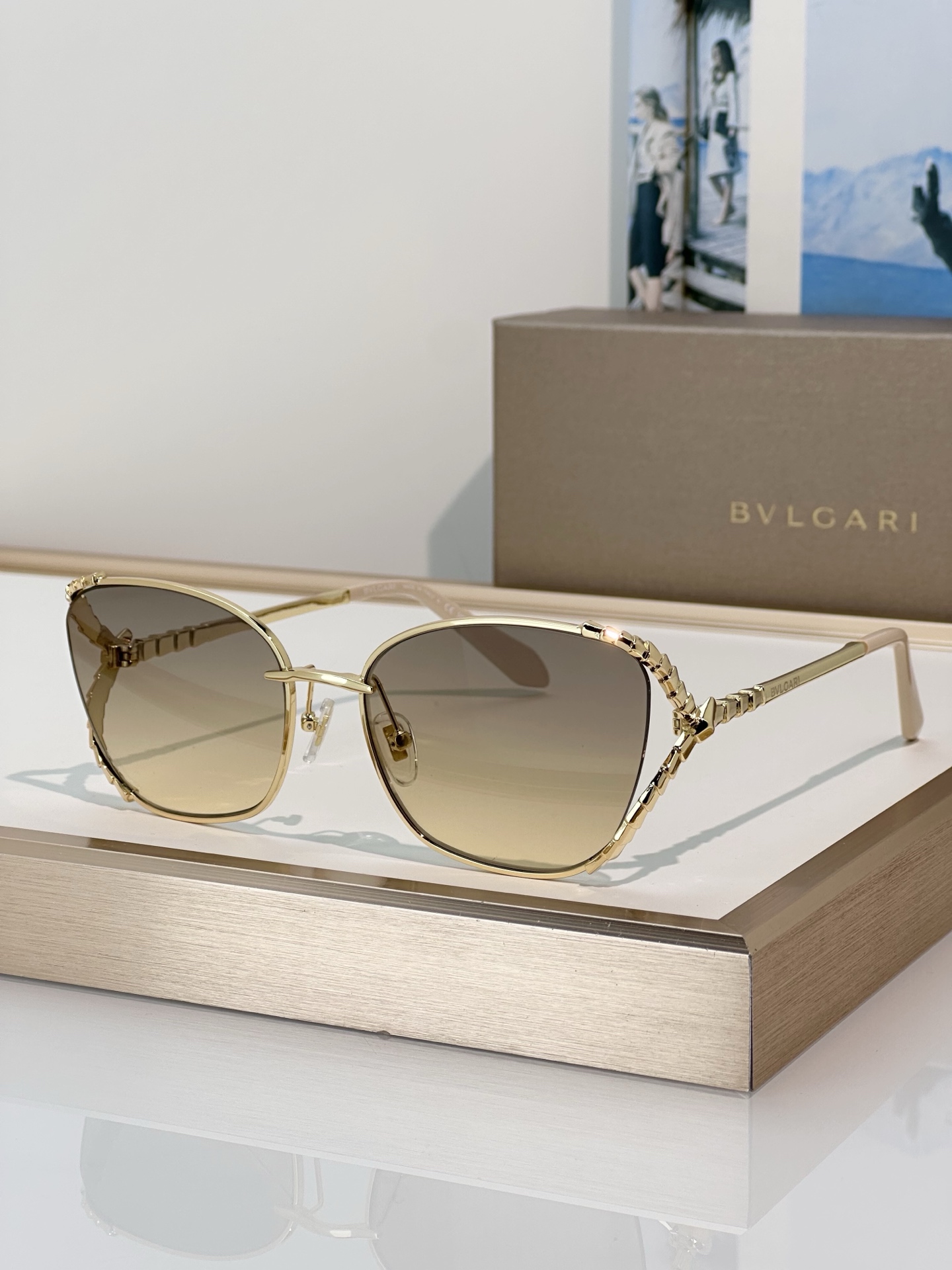 Bvlgari Sunglasses BV40081U