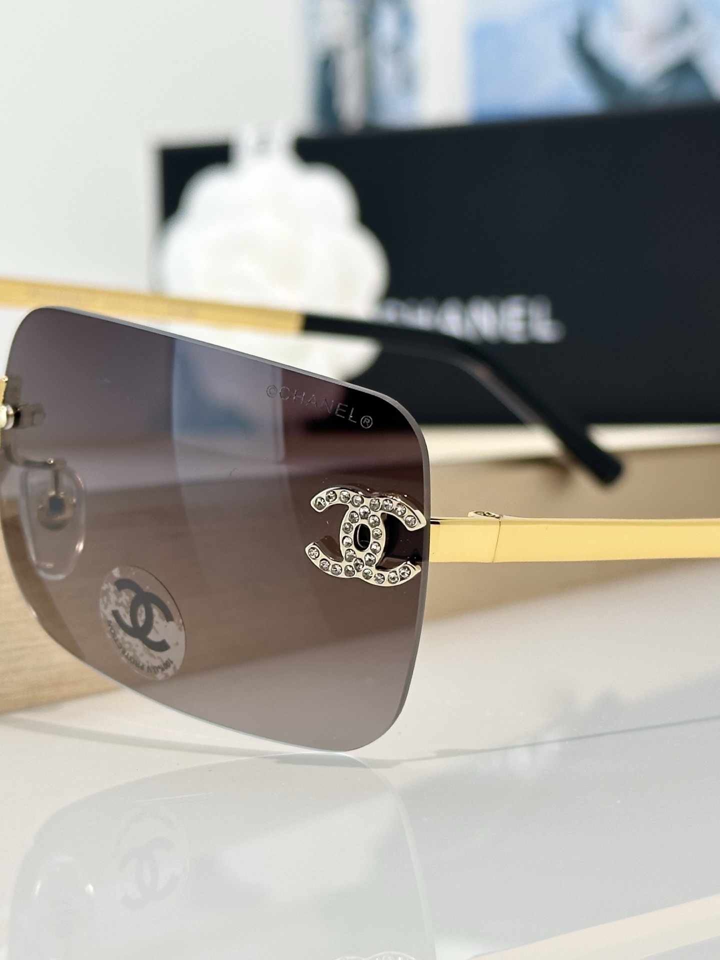 Chanel Sunglasses CH4218