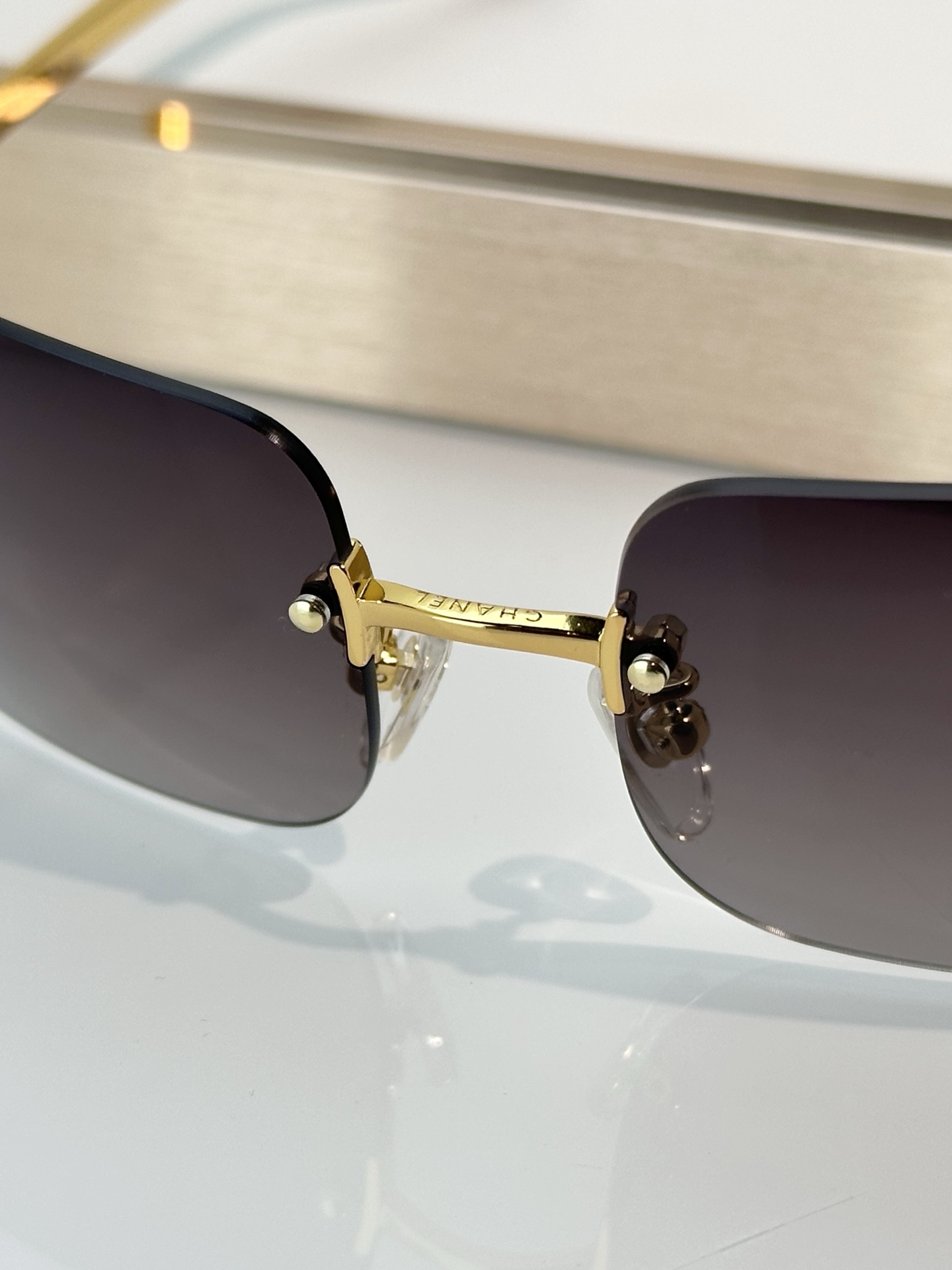 Chanel Sunglasses CH4218