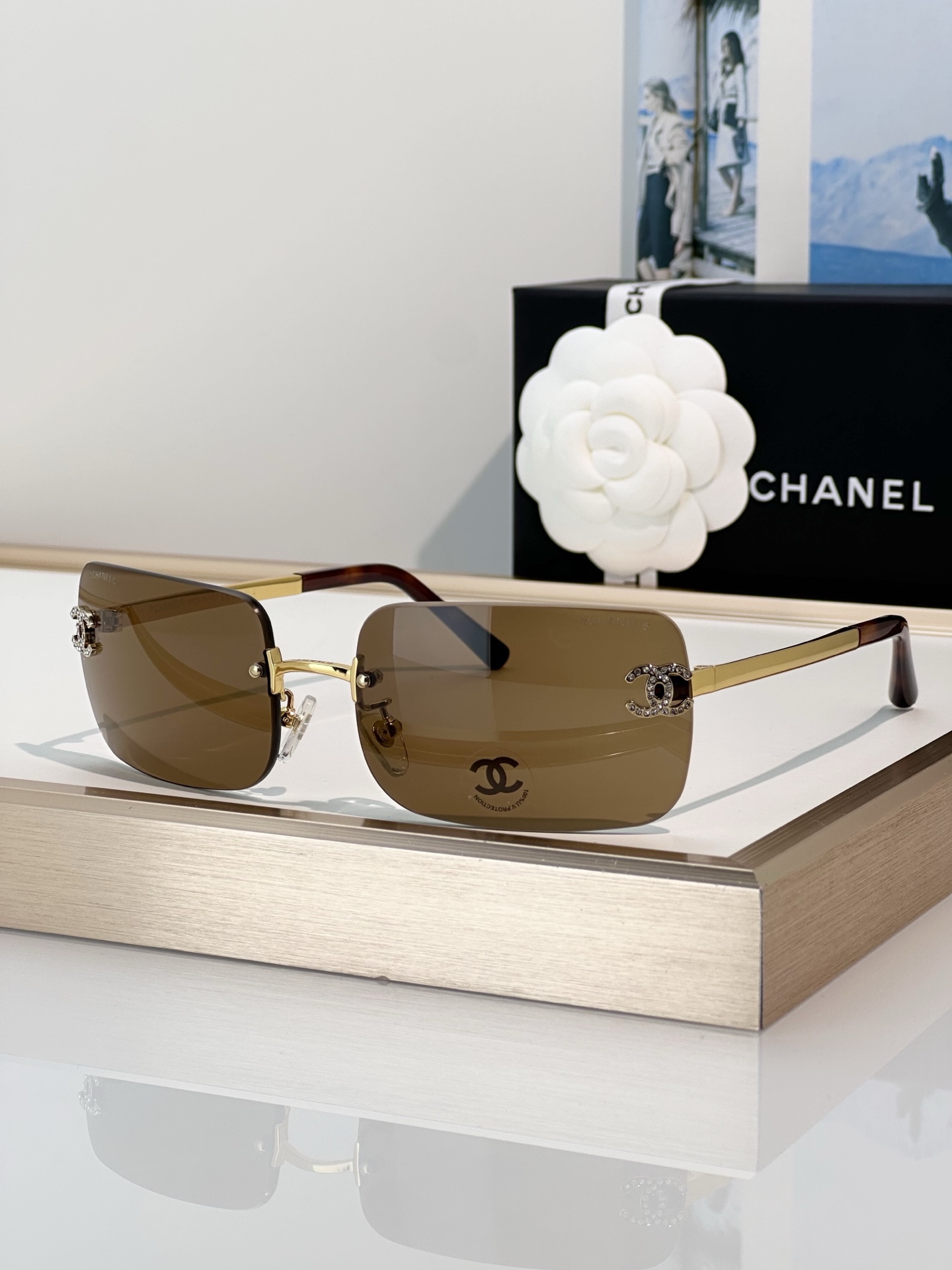 Chanel Sunglasses CH4218