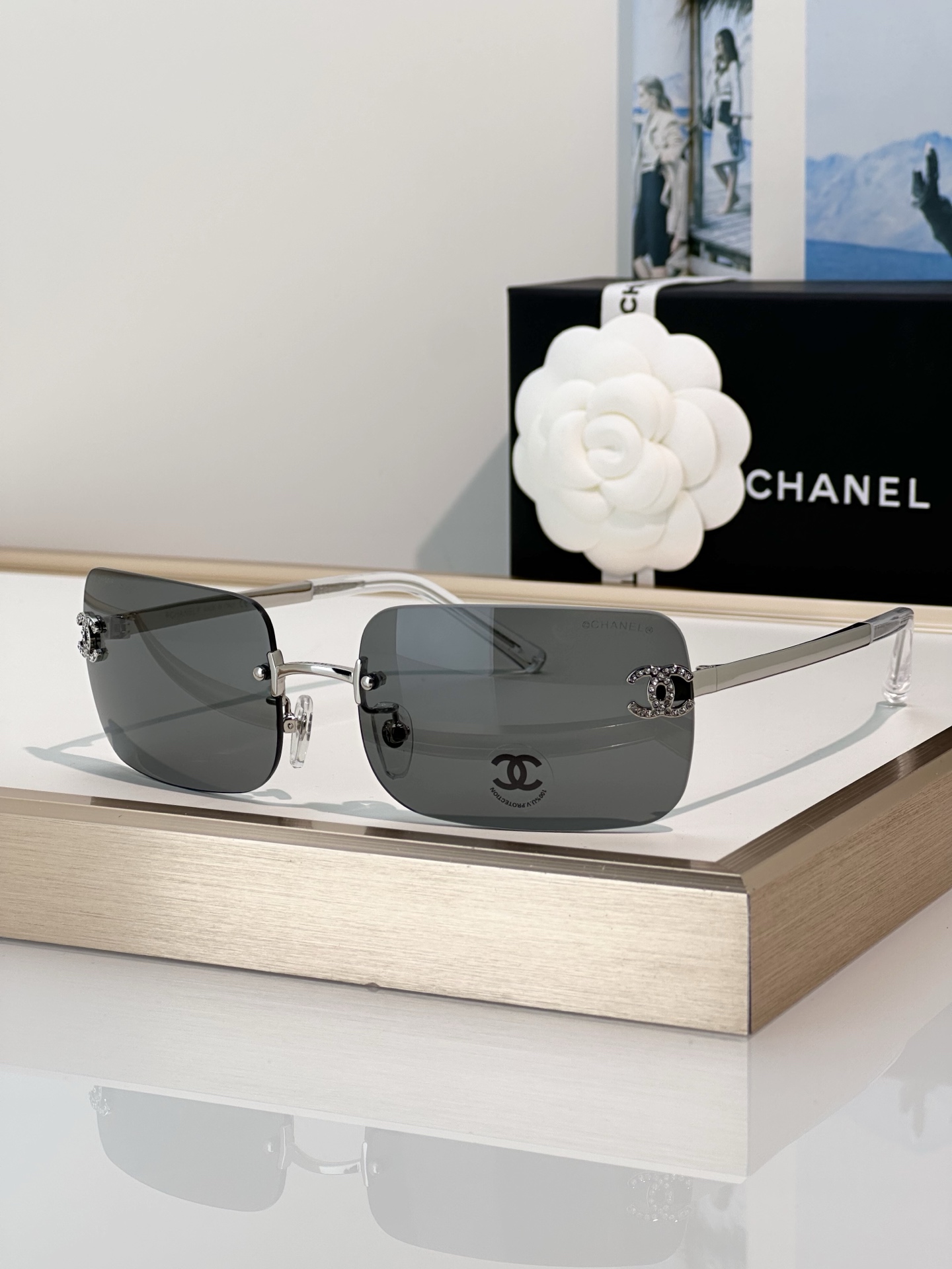 Chanel Sunglasses CH4218