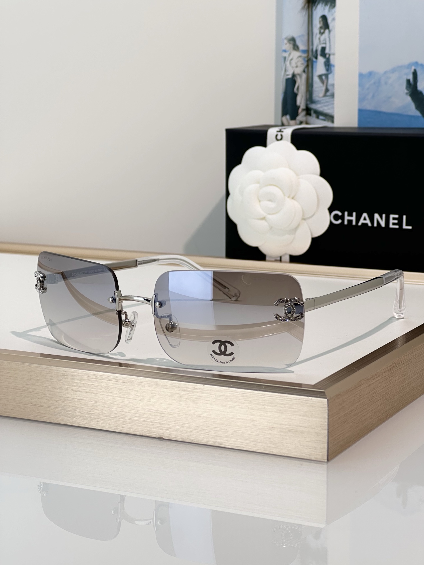 Chanel Sunglasses CH4218