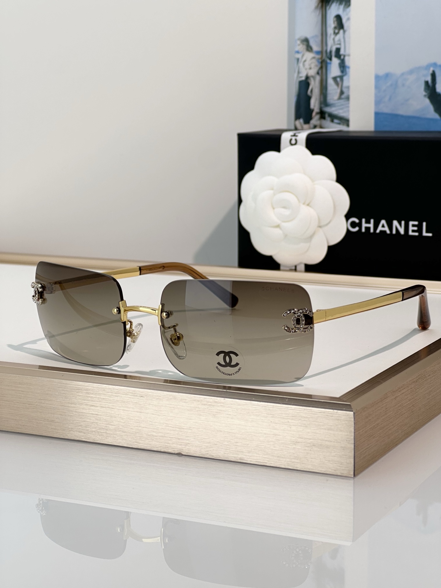 Chanel Sunglasses CH4218