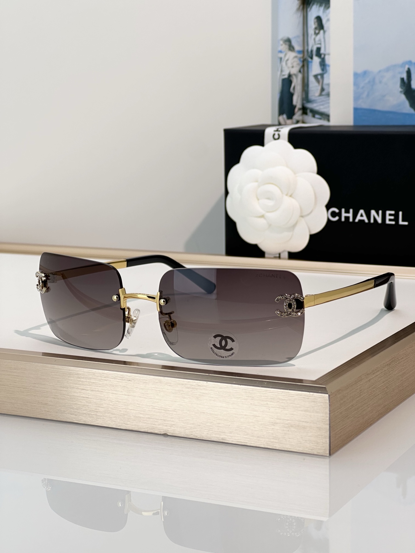 Chanel Sunglasses CH4218