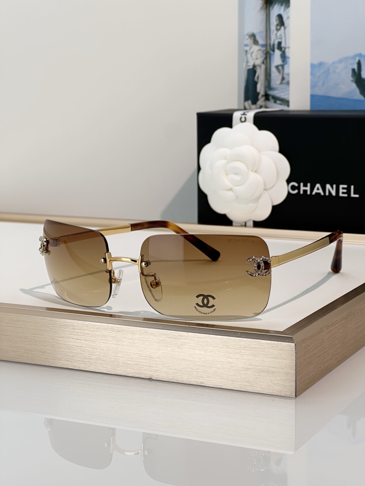 Chanel Sunglasses CH4218