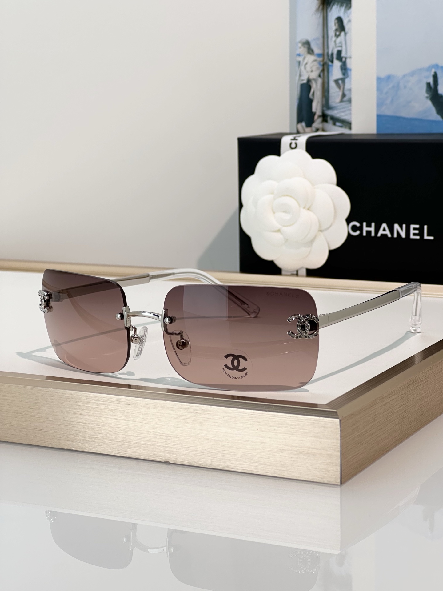 Chanel Sunglasses CH4218