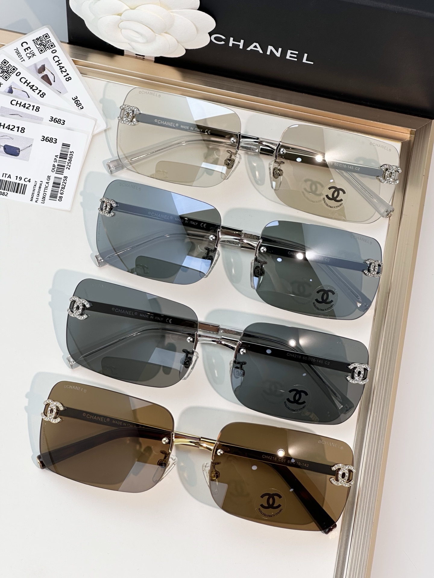 Chanel Sunglasses CH4218