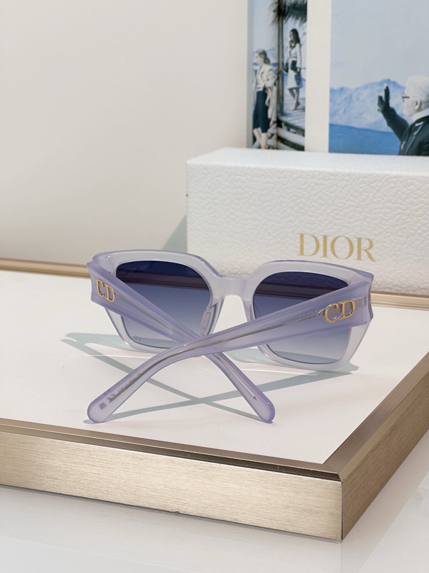 Designer Sunglasses Glow