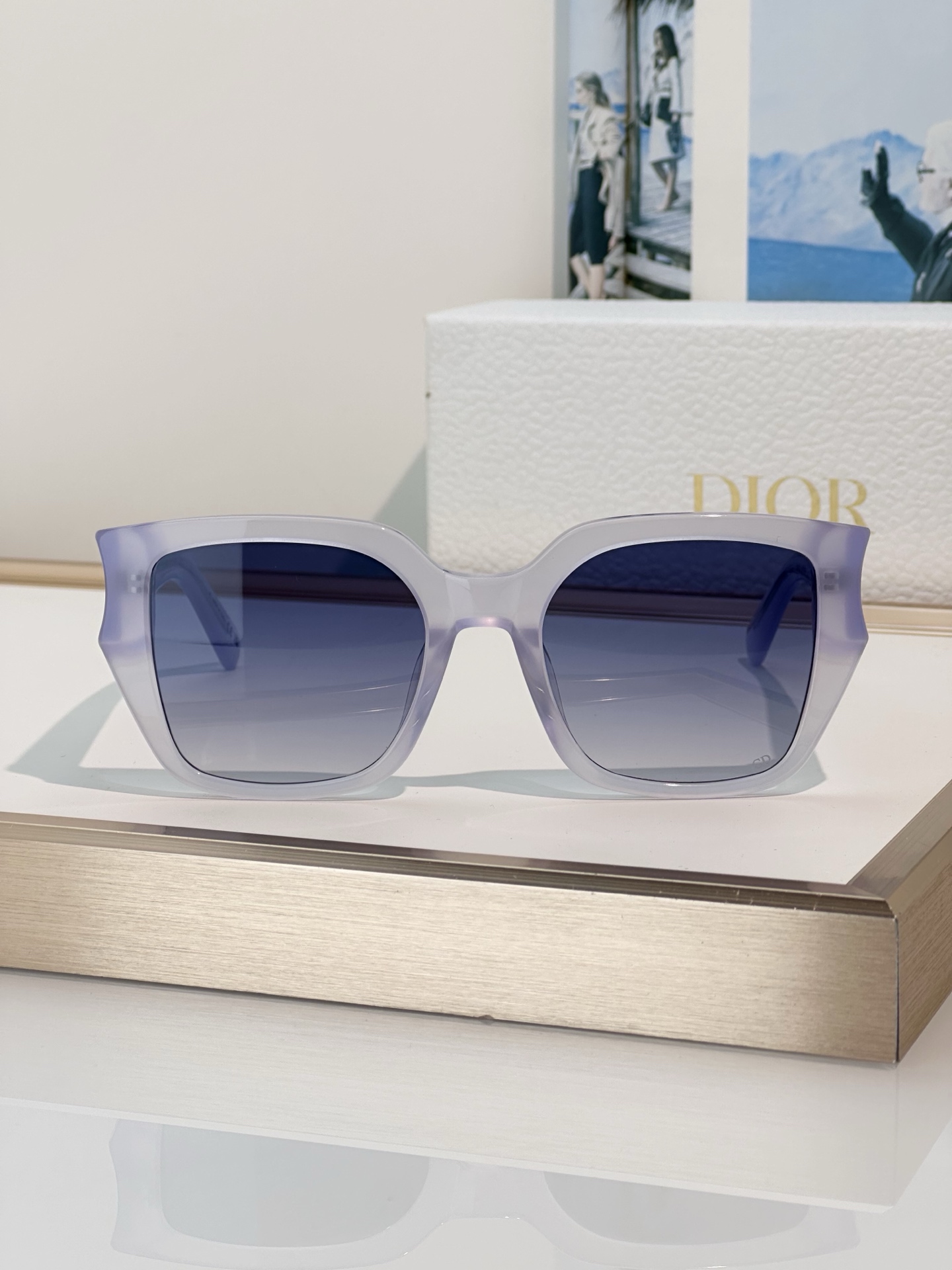 Designer Sunglasses Glow
