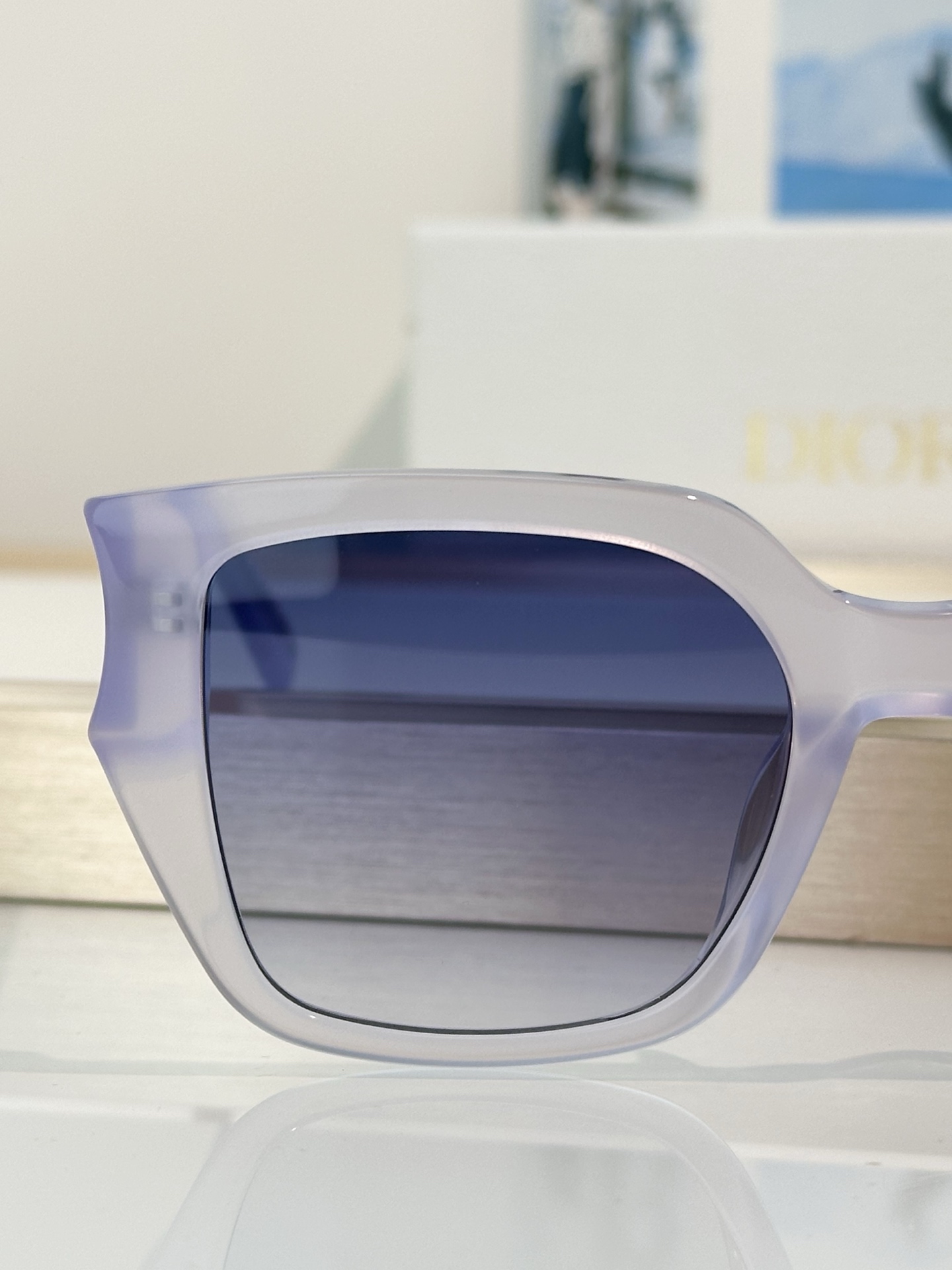 Designer Sunglasses Glow