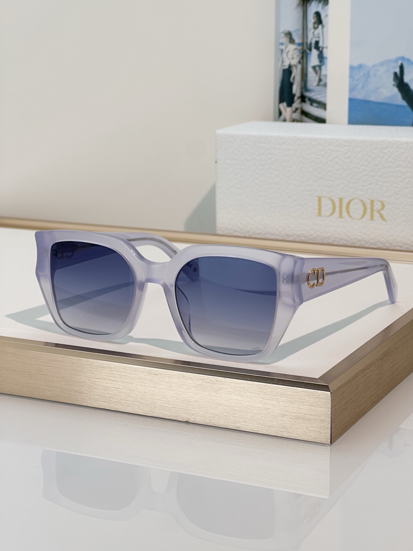 Designer Sunglasses Glow