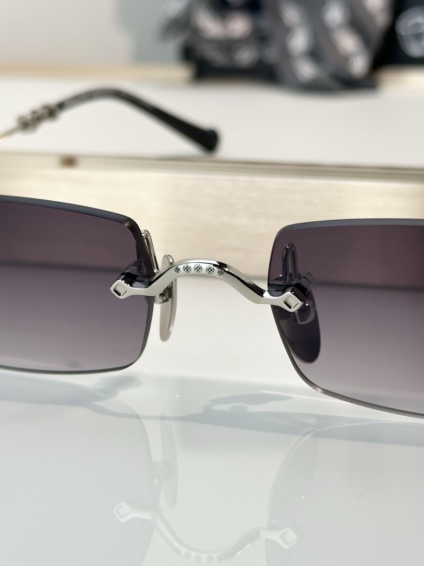 Designer Sunglasses pills