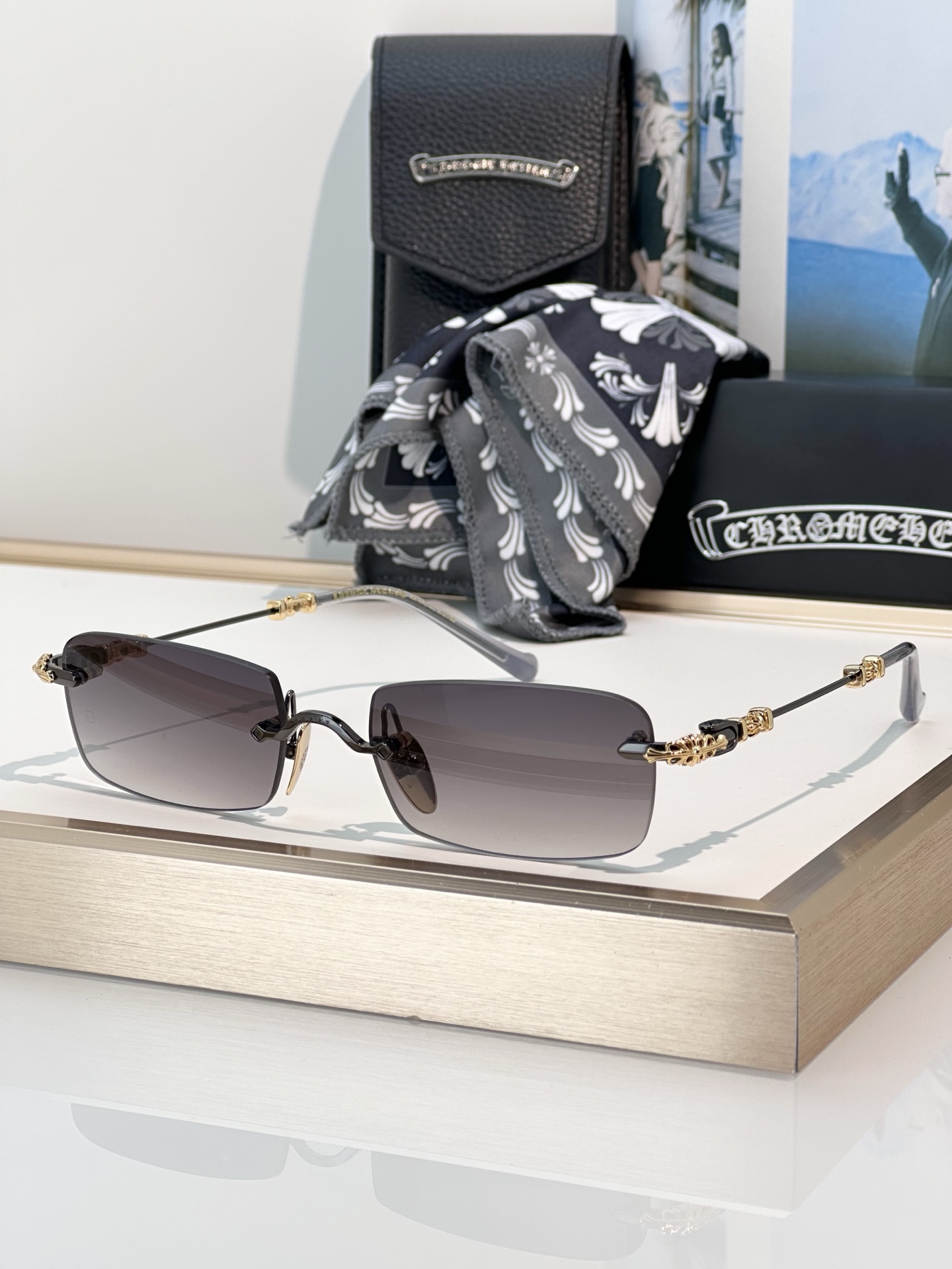Designer Sunglasses pills
