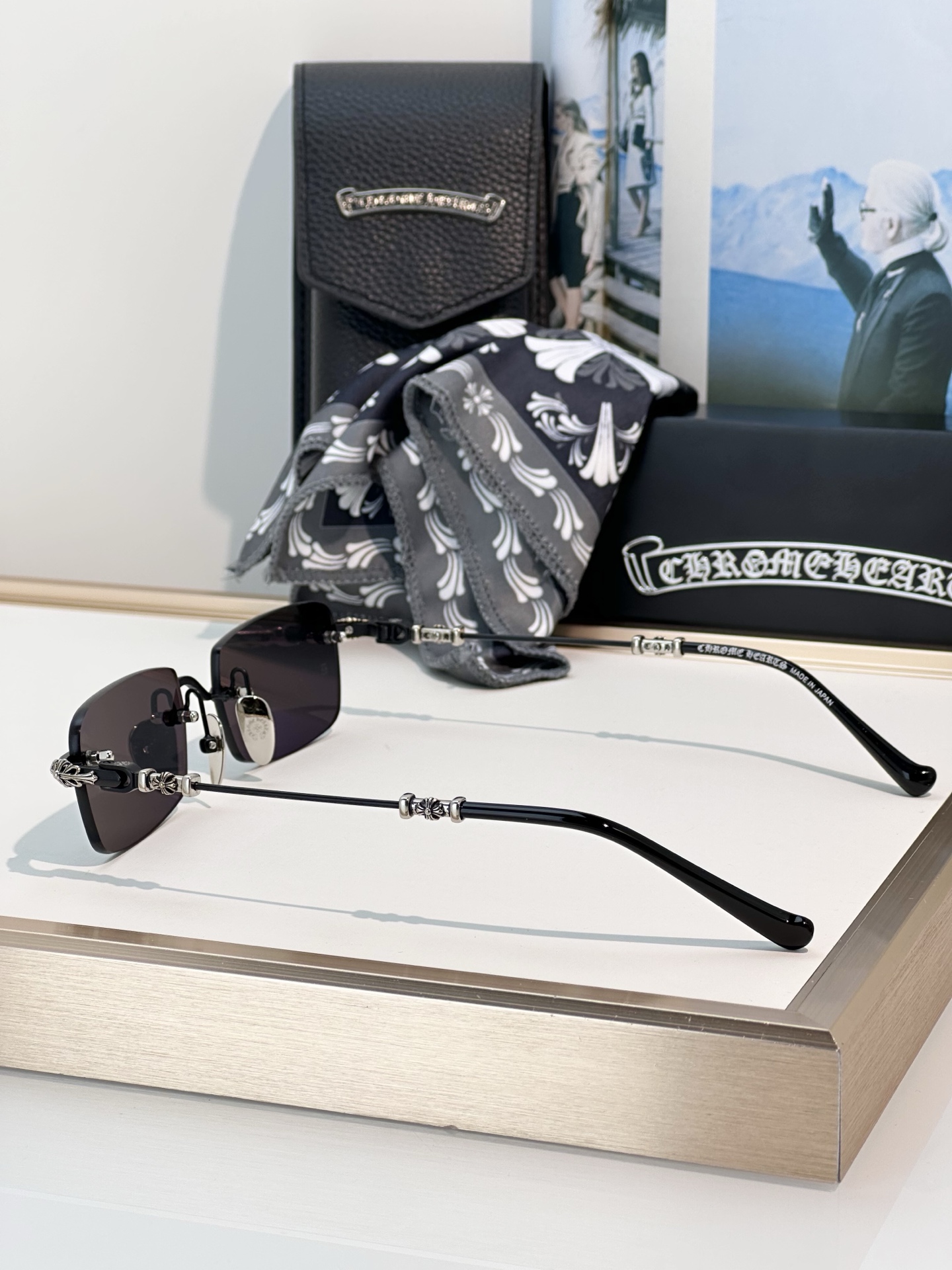 Designer Sunglasses pills
