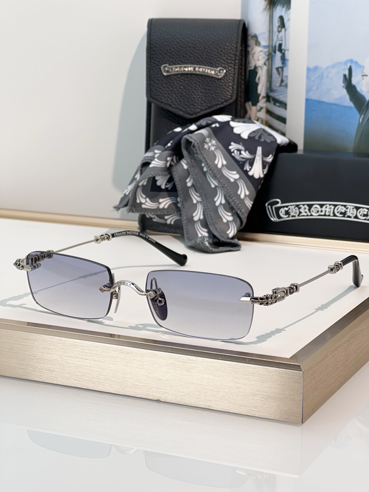 Designer Sunglasses pills