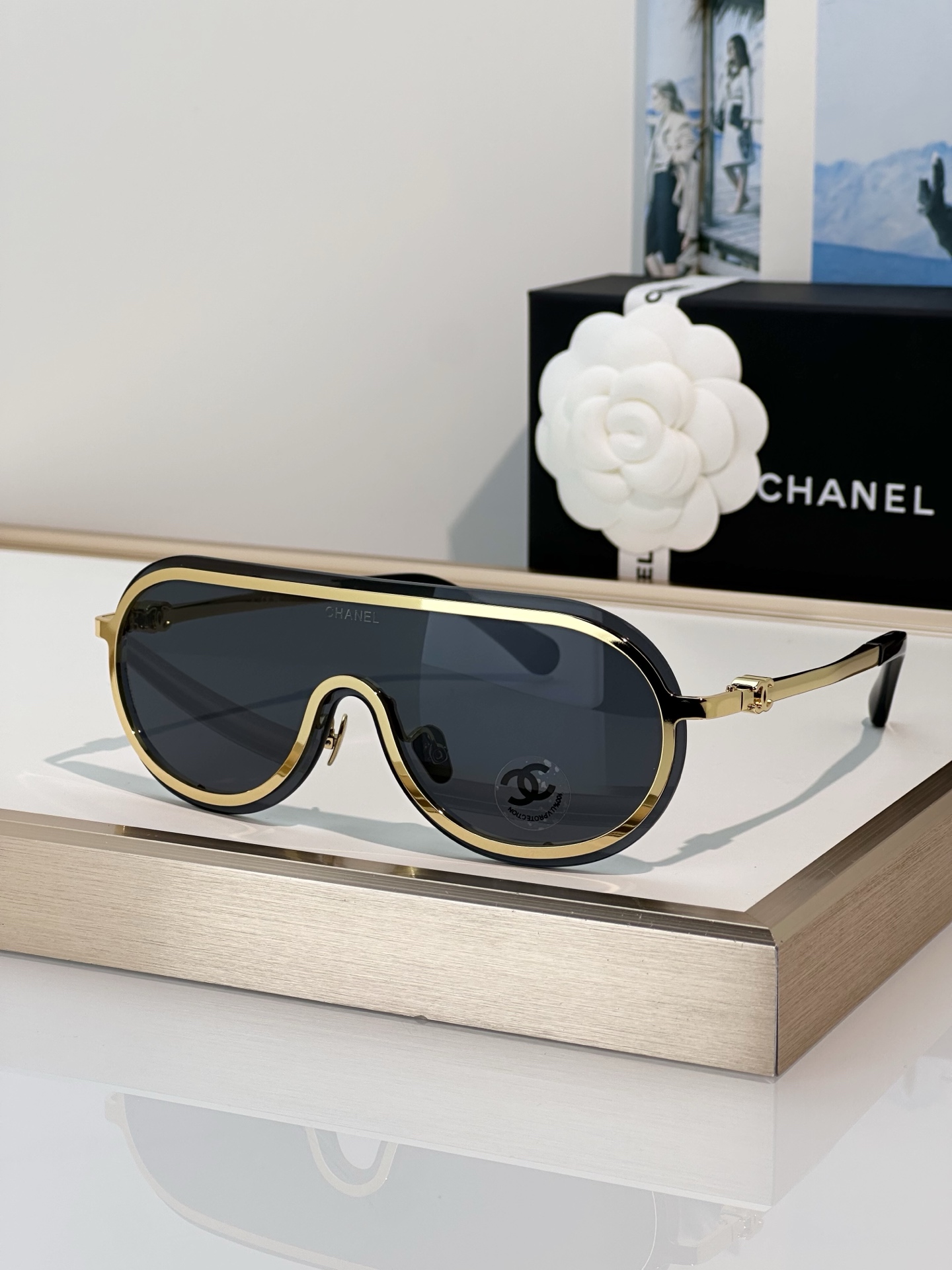 Chanel Sunglasses CH9583