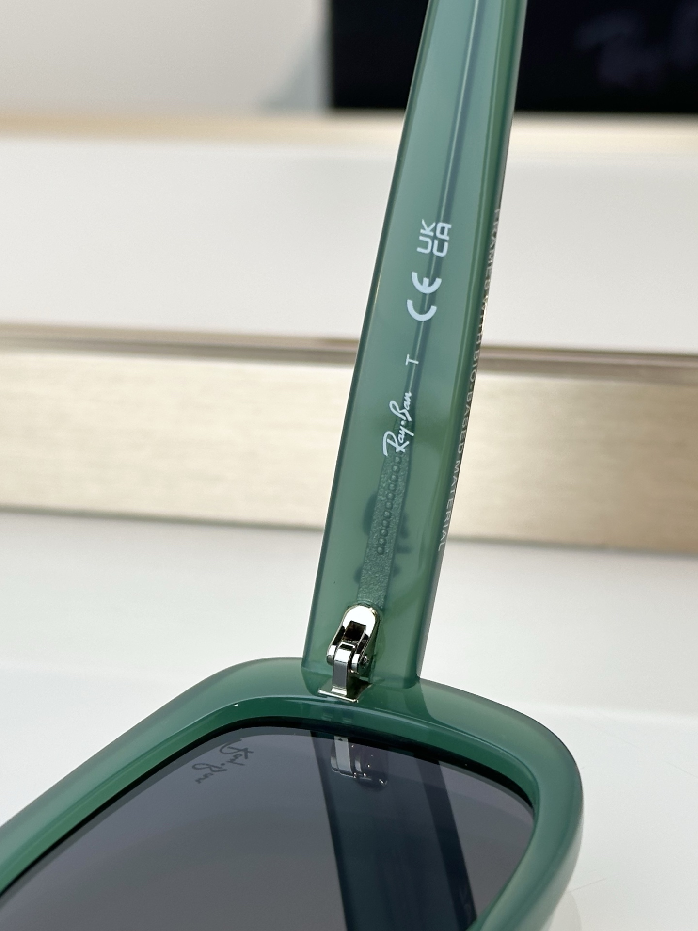Designer Sunglasses RB4421D