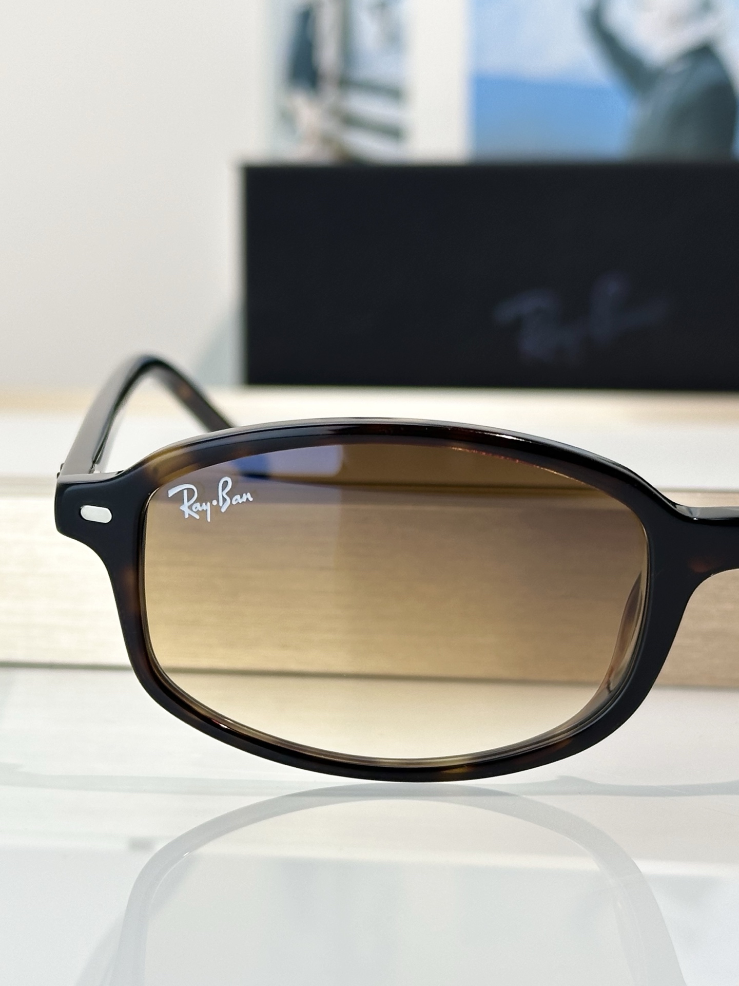 Designer Sunglasses RB2232