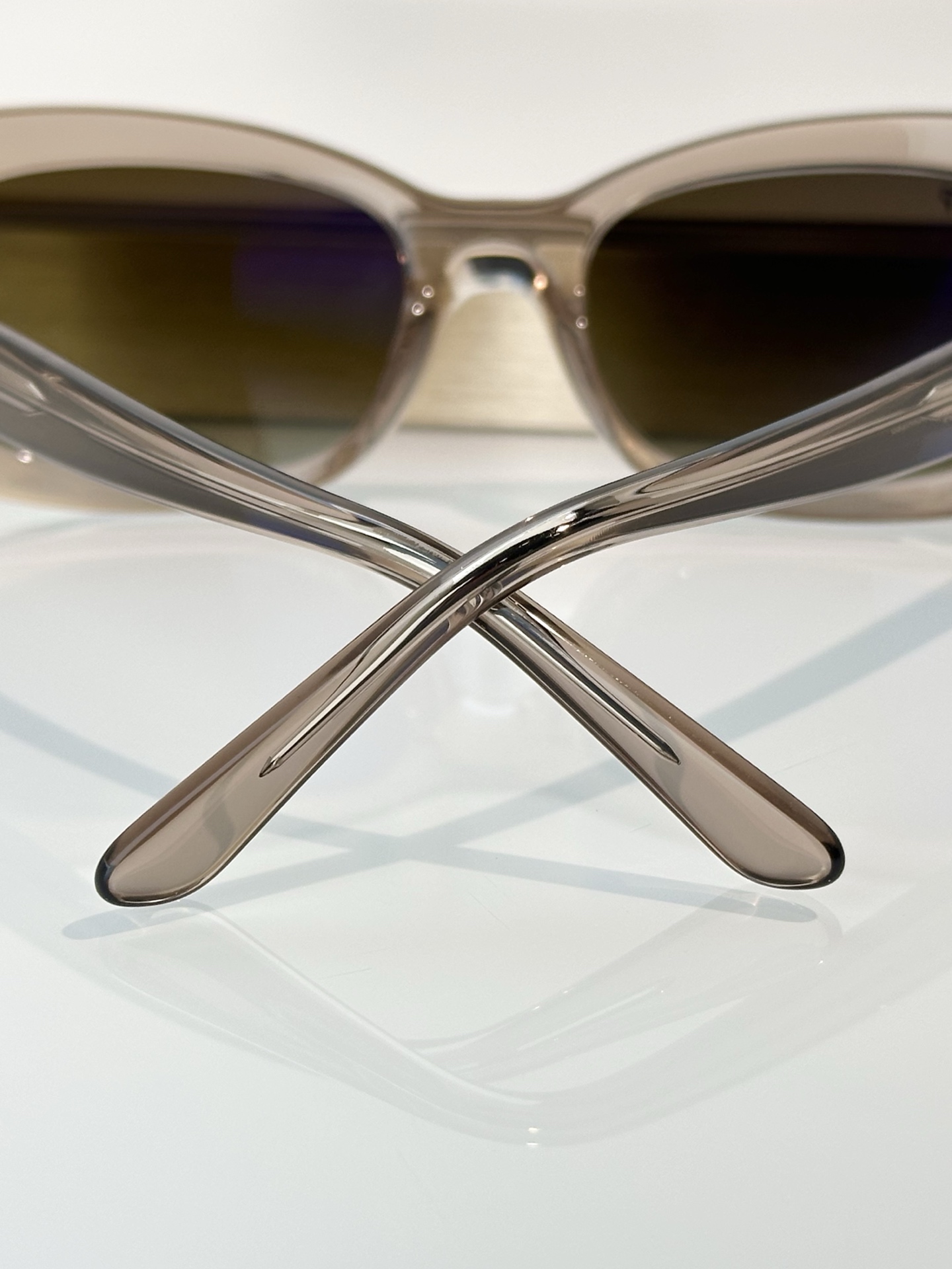 Designer Sunglasses RB2221F