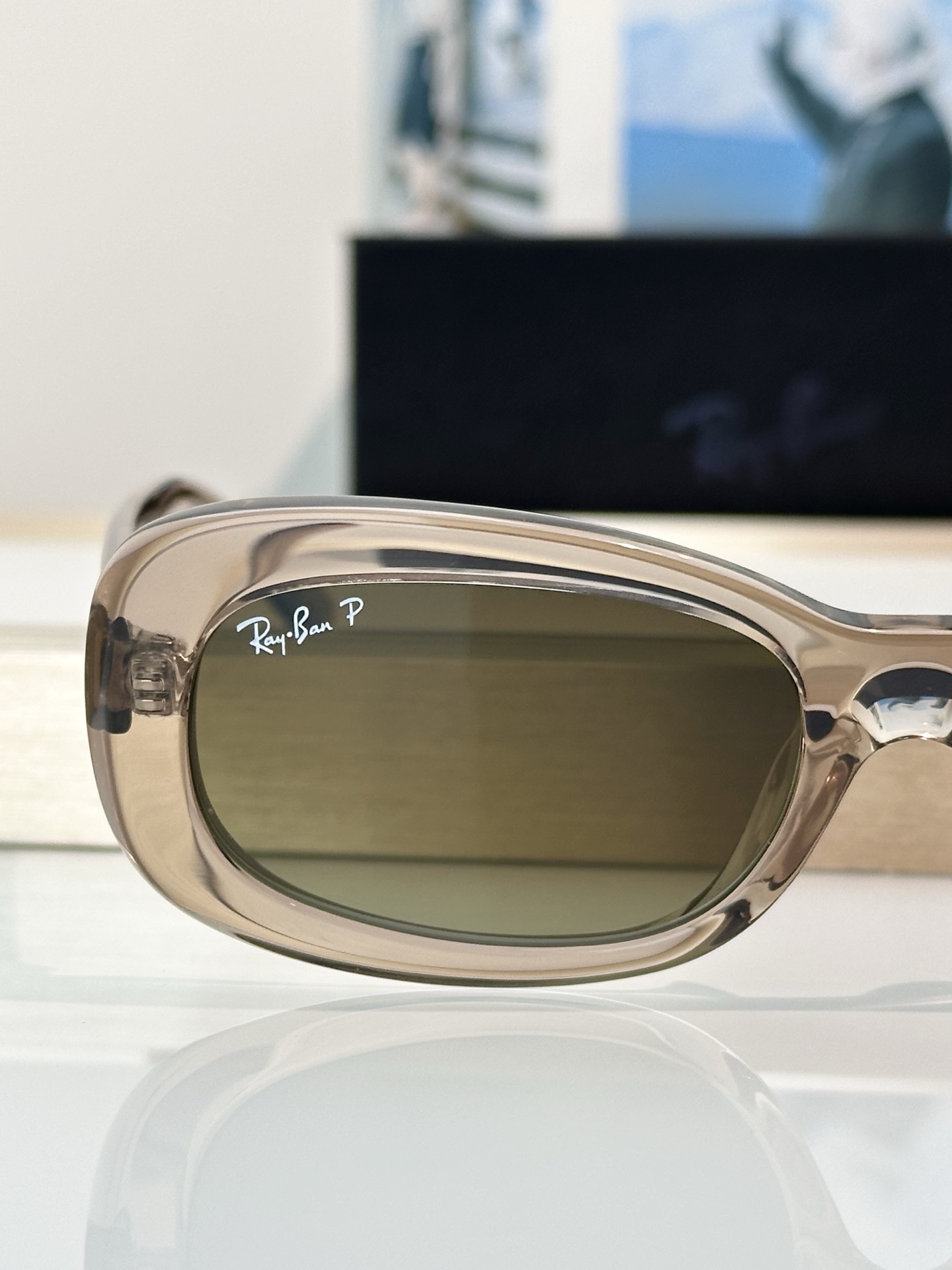 Designer Sunglasses RB2221F