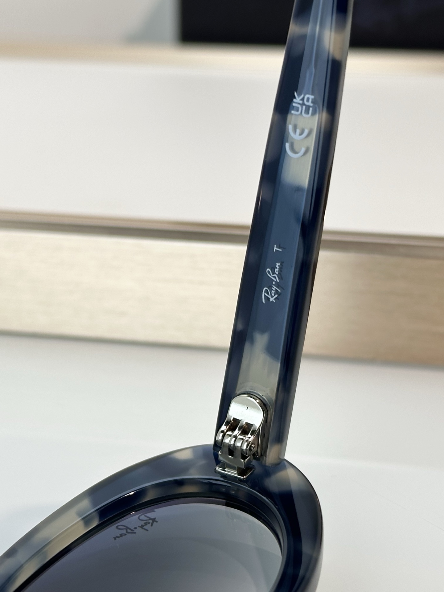 Designer Sunglasses RB2223F