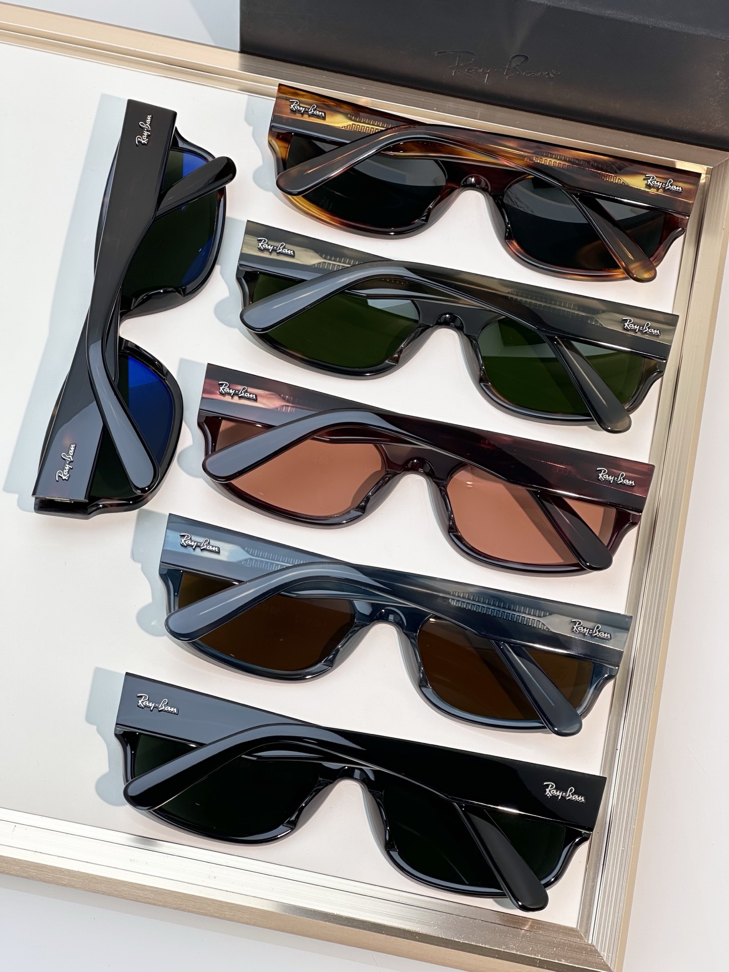 Designer Sunglasses RB2227F